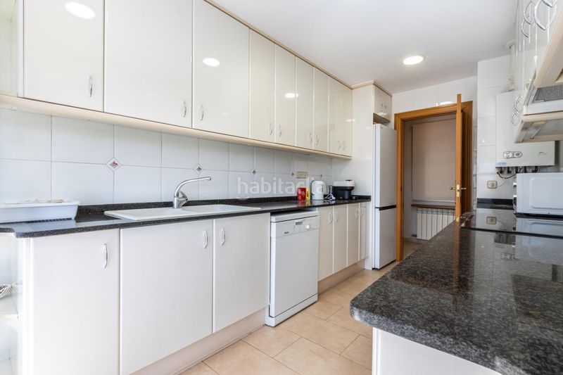 Foto 0af82f5f-2332-43ee-8d06-82eae9d8a525. Appartamento con riscaldamento parcheggio in Eixample Sabadell