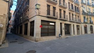 Geschftsraum in Calle de la rosa 11. En venta local comercial de 435 m2 en tortosa.