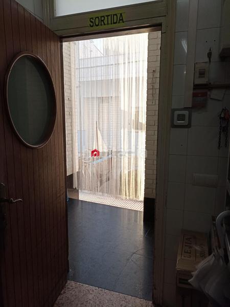 Foto 027d05ce-ef7c-40c2-a830-c91a6a8ef38d. Edificio in Centre La Ràpita