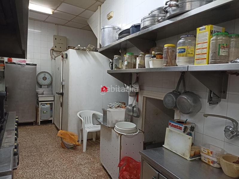 Foto 548353c0-3b2d-495f-9b44-bb17e36d101e. Edificio in Centre La Ràpita