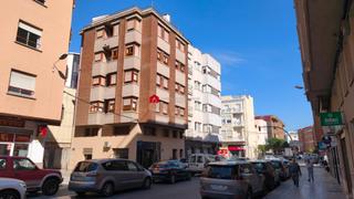 Appartement à Carrer de tarragona 15. En venta piso centrico en tortosa.
