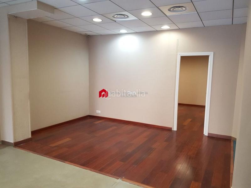 Foto 35adce8e-ebc1-4d9e-bf66-6cb6ce6340e1. Local commercial dans smith 32 dans Barris Marítims Tarragona