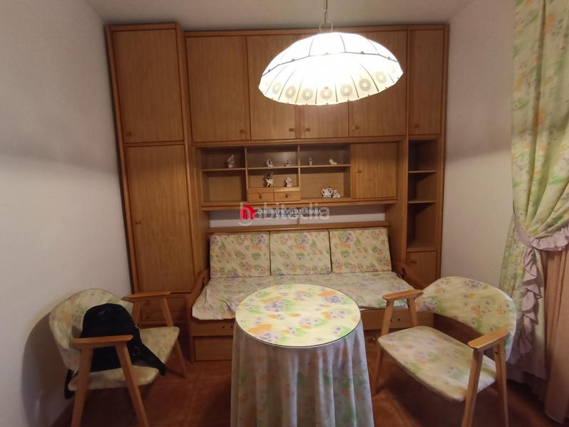 Foto 45e3c426-b41a-41d3-90c6-f0f073bea4c0. Casa con riscaldamento in Centre Tortosa