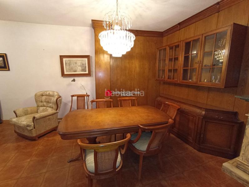 Foto 598079bd-faba-4c25-9cee-36bd6928013e. Casa con riscaldamento in Centre Tortosa