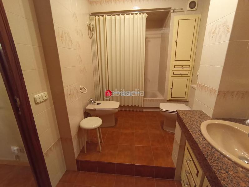 Foto 9a926ab6-b08b-4f5c-a329-c2a6bd1c61d4. Casa con riscaldamento in Centre Tortosa