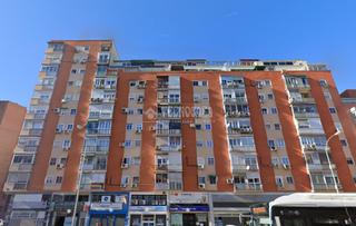 Piso en Almendrales. Piso en venta en madrid