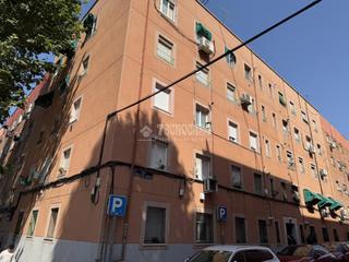 Pis a Almendrales. Piso en venta en madrid