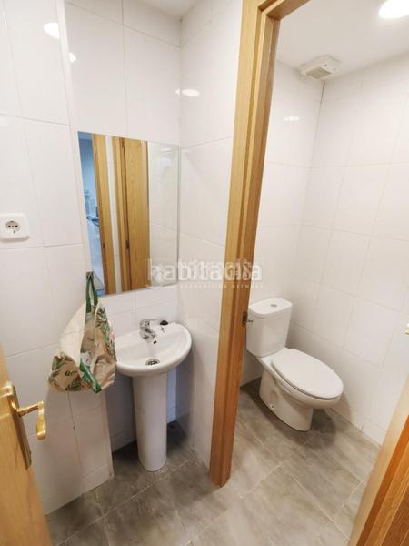 Foto aae47e48-ea99-435e-81c2-55868fed0512. Local commercial dans Almendrales Madrid