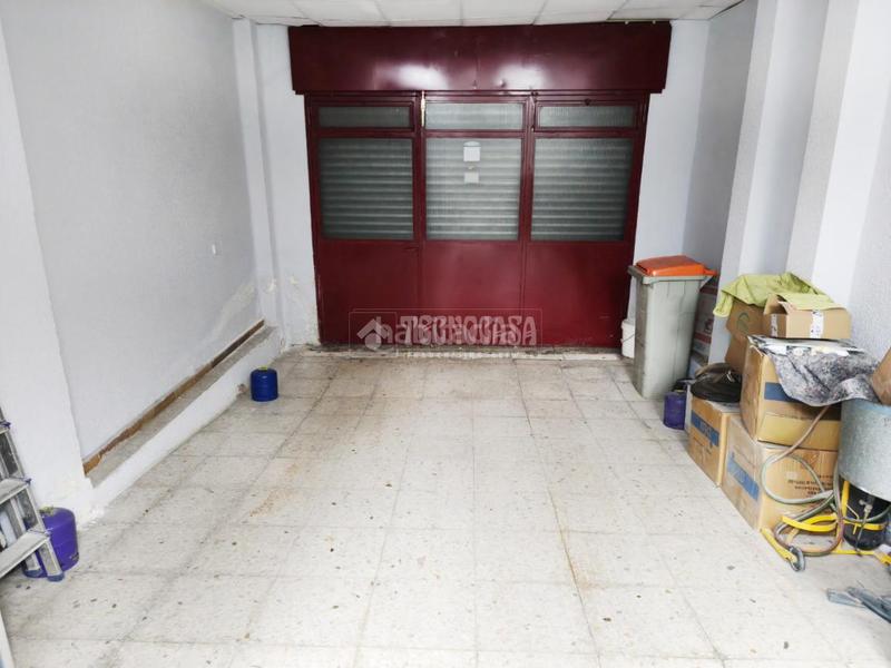 Foto d8710b8c-b03d-49ba-aa52-bf6047112654. Local commercial dans Almendrales Madrid