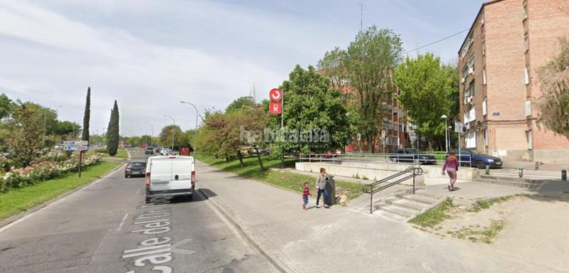 Foto 33e85ded-3340-4eea-821a-d3c6b7803505. Edificio  en venta en Almendrales Madrid