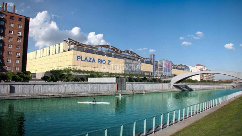 Foto 4f10d7c0-ac23-42b1-a8f5-f1d91eb7ecb6. Edificio  en venta en Almendrales Madrid