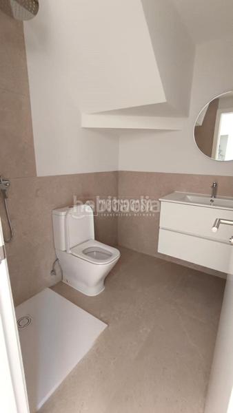 Foto 4fc47446-22c5-4ee3-a4fa-36c90f674730. Edificio  en venta en Almendrales Madrid