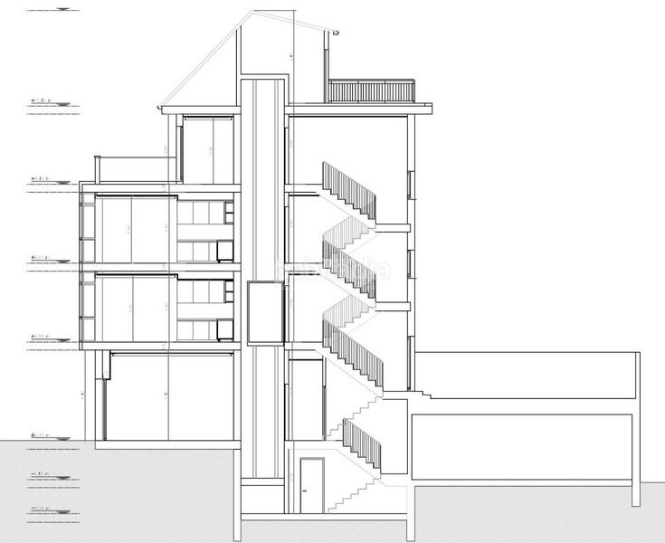 Foto 66d98844-a9b9-4f29-b192-151f95ed3efd. Edificio  en venta en Almendrales Madrid