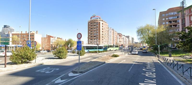 Foto bc2fad55-dd81-4c8e-8405-d78786bea139. Edificio  en venta en Almendrales Madrid