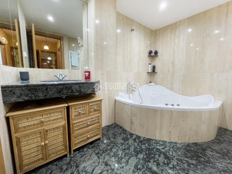 Foto 03b52e0a-2943-49bc-9b04-39ca659bb782. Flat with heating in Almendrales Madrid