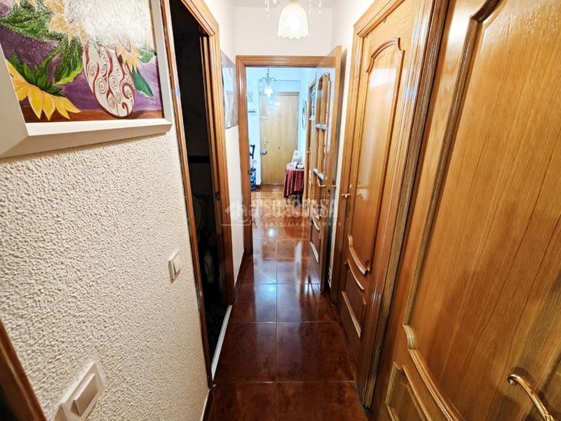 Foto b4d8b60c-2282-40ed-9d39-bfc08e2cb33c. Flat with heating in Almendrales Madrid