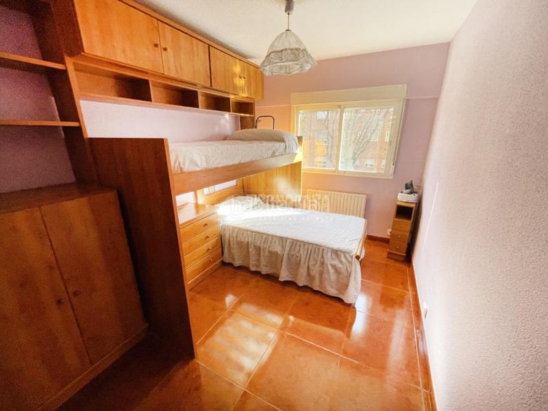 Foto d7df9933-2f73-40b4-a194-0b11cd568d56. Flat with heating in Almendrales Madrid