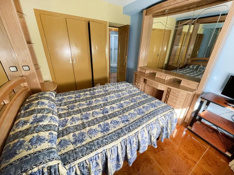 Foto e6ba5b46-f047-4fa3-a4b7-1002a8b23010. Flat with heating in Almendrales Madrid