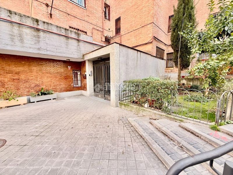 Foto 9ae2f888-f2d8-47dd-afca-a436ad08e23b. Piso  en venta en Almendrales Madrid