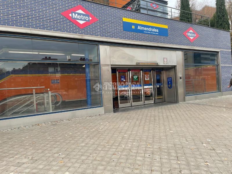 Foto 2d7c84c4-2aff-4ec9-9826-0ef5ec30148e. Piso  en venta en Almendrales Madrid