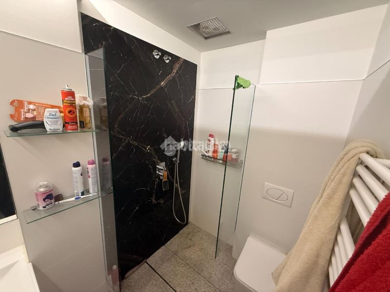 Foto 7d68be0d-3afc-42ce-a078-7cb60ff1bef2. Flat with heating parking in Almendrales Madrid