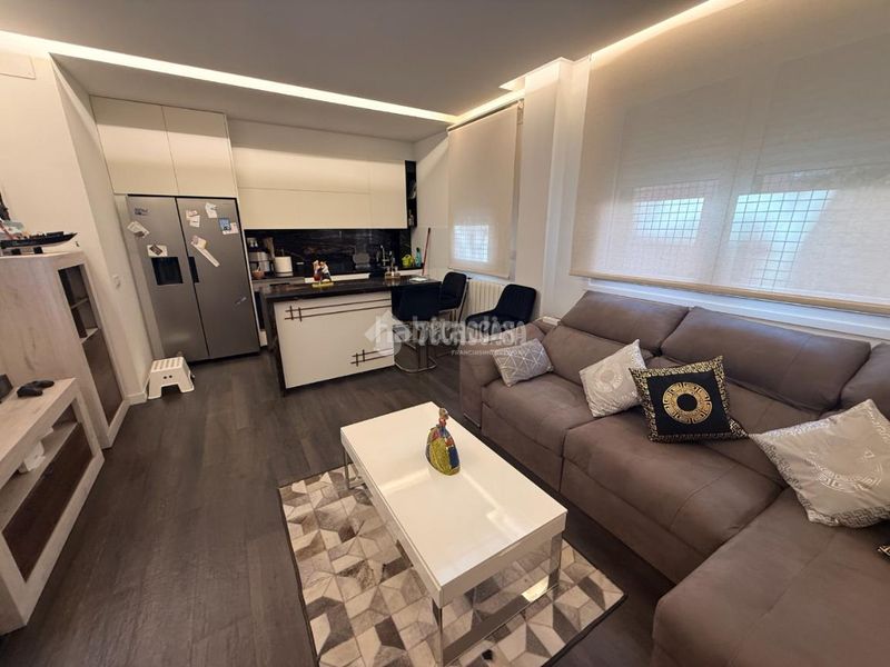 Foto 85464a3d-913c-48b8-9ab8-650528b53da9. Flat with heating parking in Almendrales Madrid
