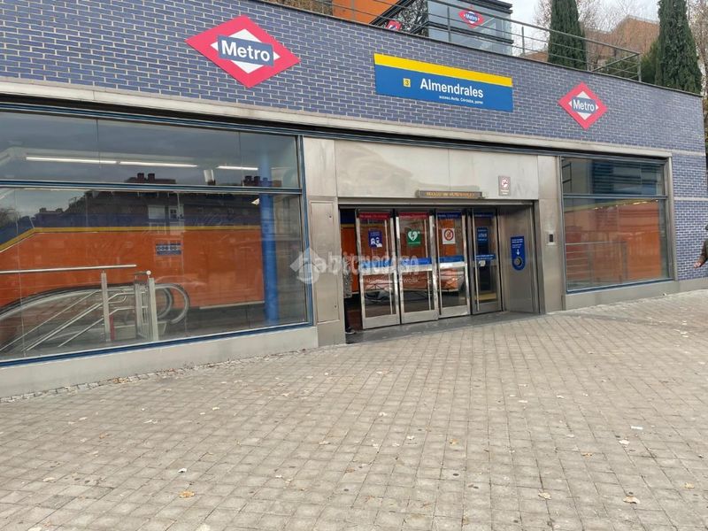 Foto a2dcf9a6-80af-42e0-93ad-c7ed57bb33a8. Flat with heating parking in Almendrales Madrid