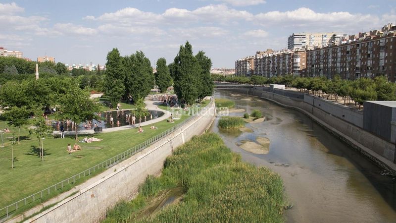 Foto f5e81262-53e9-44af-be86-938c1e6a00d8. Flat with heating parking in Almendrales Madrid