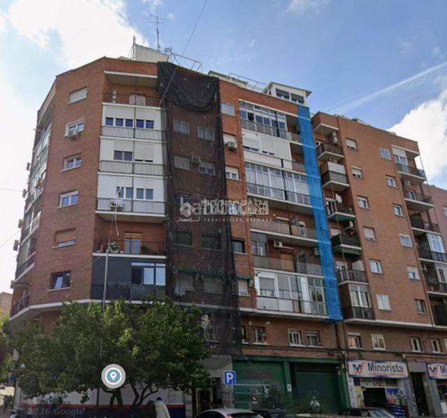 Foto 6f66a576-f5ad-4615-9576-8d1bf6ff1fba. Piso  en venta en Almendrales Madrid