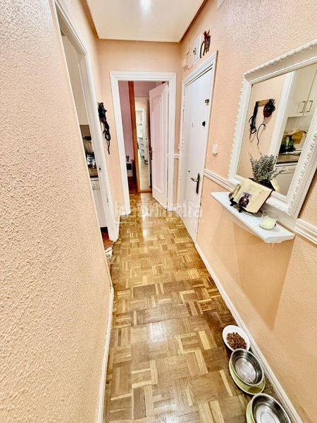 Foto 72d329b0-3563-4ffe-b5e9-70bedfb6bd9c. Piso  en venta en Almendrales Madrid