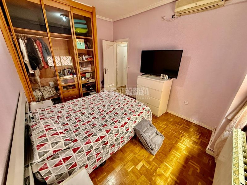 Foto a9ad35c2-3d7a-4e49-bdb8-4a57d4bd1b10. Piso  en venta en Almendrales Madrid