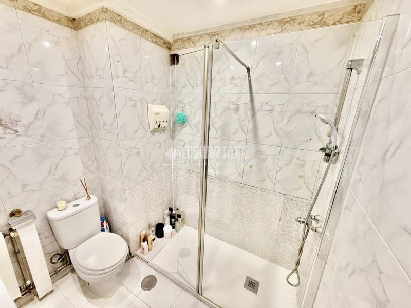 Foto cdaa6dae-4b3f-40f3-b207-24f3d7aa5d9b. Piso  en venta en Almendrales Madrid