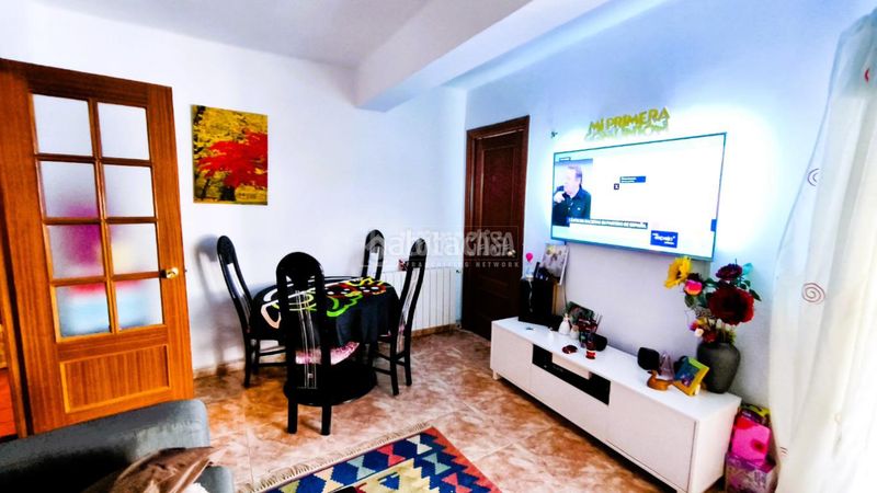 Foto 0da0205c-9bf3-42bd-a4bf-49422b488bc5. Flat with heating in Almendrales Madrid