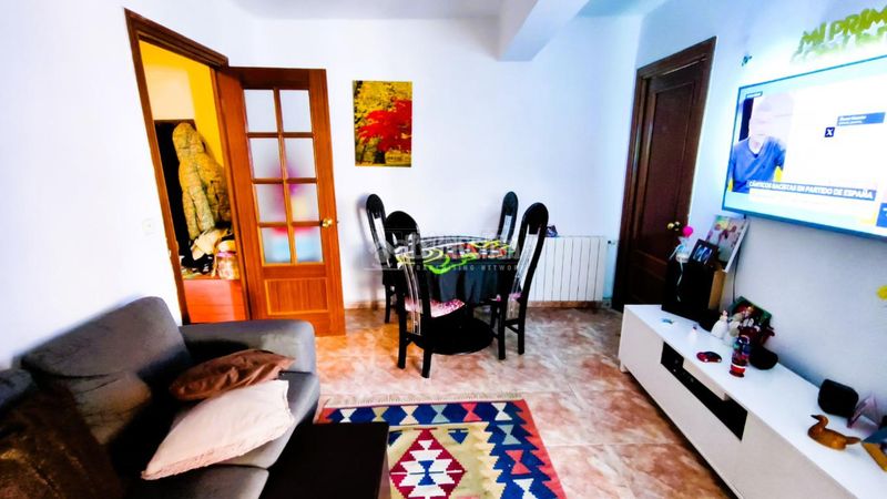 Foto ae5191fa-8974-446f-a47e-367a62e54dee. Flat with heating in Almendrales Madrid