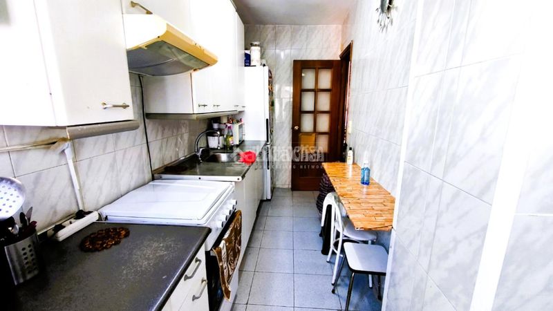 Foto c4f29210-16c3-4862-a78d-5e0ac24eb4db. Flat with heating in Almendrales Madrid