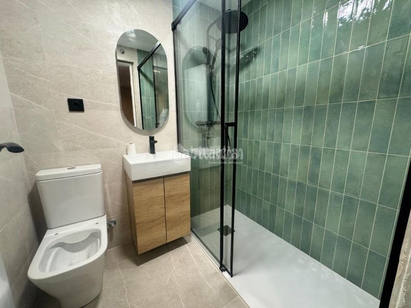 Foto 817ccfcf-2e4e-4c01-befe-d58ad1d6119c. Pis a Almendrales Madrid