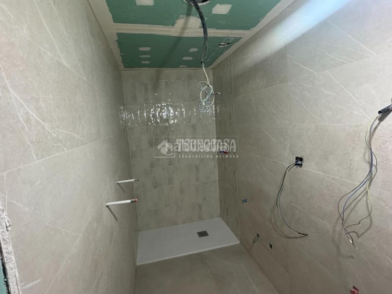 Foto 9d3c6a10-6013-43c6-9e07-bd6ee1f0f12a. Flat in Almendrales Madrid
