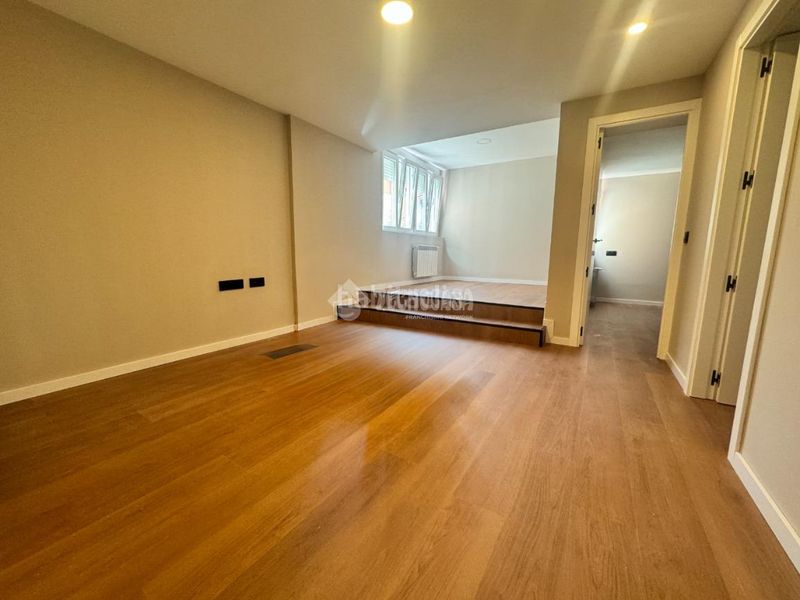 Foto cbfa0f2c-f079-4db6-ae19-27d41d9159db. Flat in Almendrales Madrid