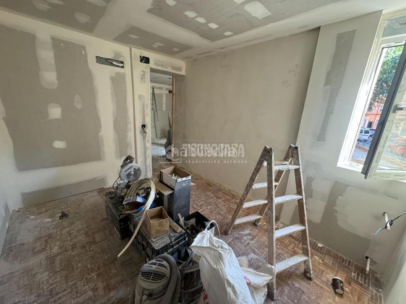 Foto f354a062-2cdc-48a5-8c15-7c1cc11e8310. Flat in Almendrales Madrid