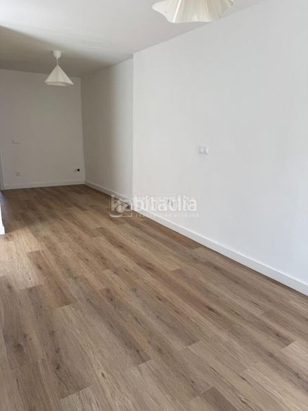 Foto 591e371b-c6e2-4f3e-a8ae-e1717b491f0d. Rent flat in Almendrales Madrid