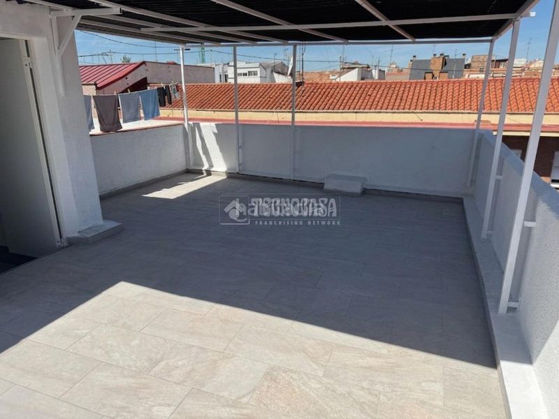 Foto 5e8dd930-9ed8-4368-bd70-b84475ef1e8c. Rent flat in Almendrales Madrid