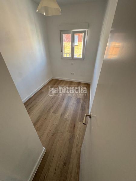Foto abfc1135-d0d5-4260-bc64-0079f9ef1238. Rent flat in Almendrales Madrid