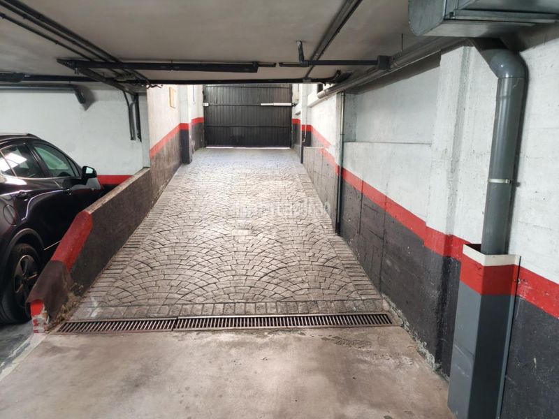 Foto dceefa01-41f0-4a42-829a-91eea0d26ad4. Piso  en venta en Almendrales Madrid