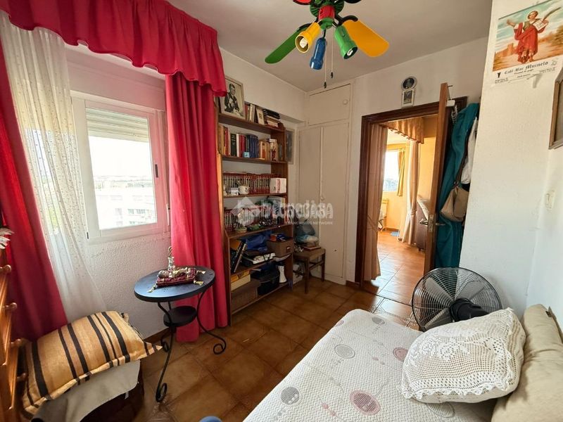 Foto 87720b6b-a24c-4b86-852e-e3926ce81b40. Piso  en venta en Almendrales Madrid