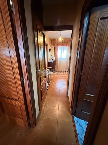 Foto f3771cc8-ee19-49d1-9347-0c207d31802d. Piso  en venta en Almendrales Madrid