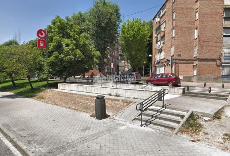 Foto b5e8c50c-9d0f-49b9-b940-aa316530375d. Pis amb calefacció a Almendrales Madrid