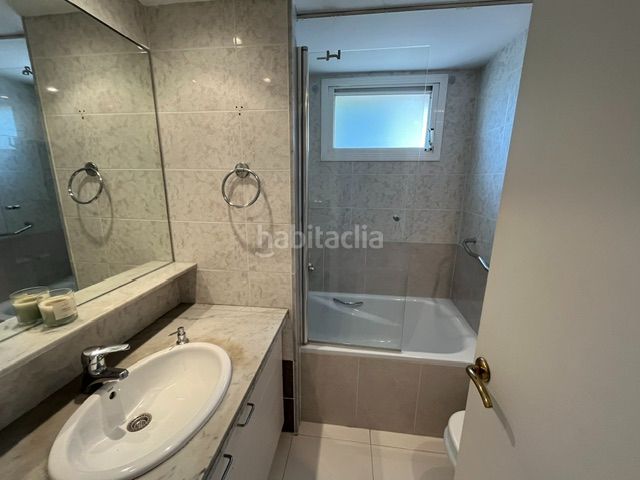 Foto b4d237f0-fb50-45cd-af6c-24771b9e74dd. Rent flat with heating parking pool in Centre Sitges