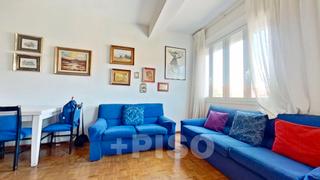 Pis en Calle del gasmetro 1. +piso vende luminosa vivienda, en el distrito de arganzuela.