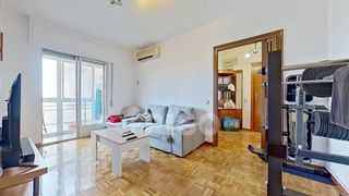 Pis a Casco Histórico de Vicálvaro. +piso vende, luminoso piso para ideal para invertir o vivir.