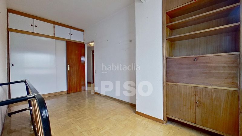 Foto 050a8447-0160-4850-b6e3-920fece921b5. Pis amb calefacció aparcament a Lista Madrid